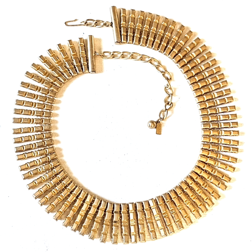 Vintage Elizabeth Morrey Gold Egyptian Revival Cleopatra Link Collar Necklace